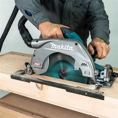 <strong>Makita</strong> acquired Dolmar in 1991 and also has a factory. . Makita 40v 270mm circular saw